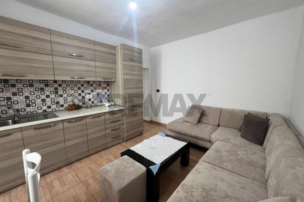 🏡 APARTAMENT 2+1 ME QIRA – RRUGA PELIVAN LESKAJ, VLORË 🌊