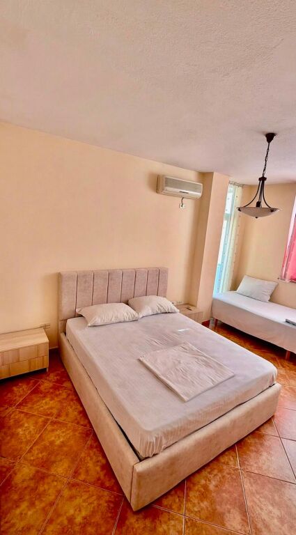 Apartment 2+1+2 for rent at Bulevardi Zogu i pare, at the Faculty of Natural Sciences, former train station, Fortuzi Street.