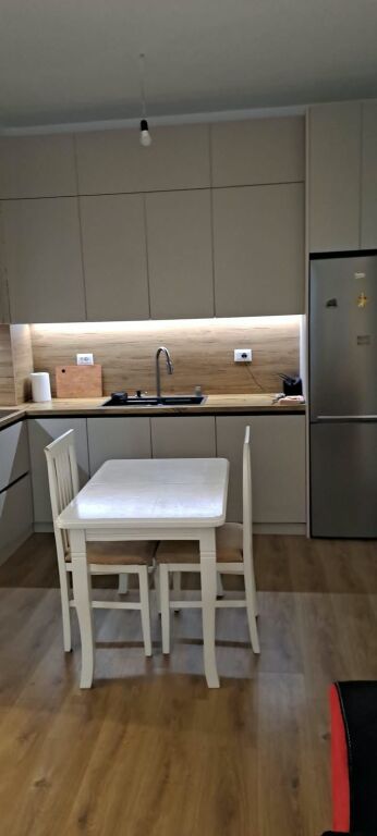 JEPET ME QERA | APARTAMENT 1+1; Kompleksi OXA, Fresk