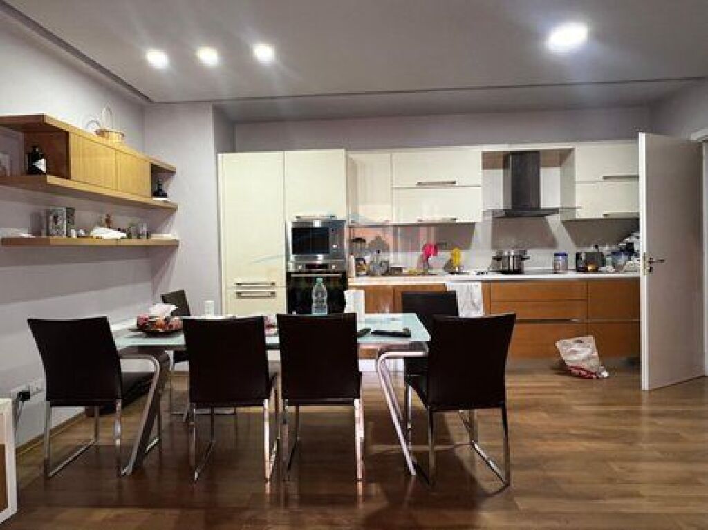 In vendita, Appartamento 3+1+2, Dritan Hoxha, Tirane