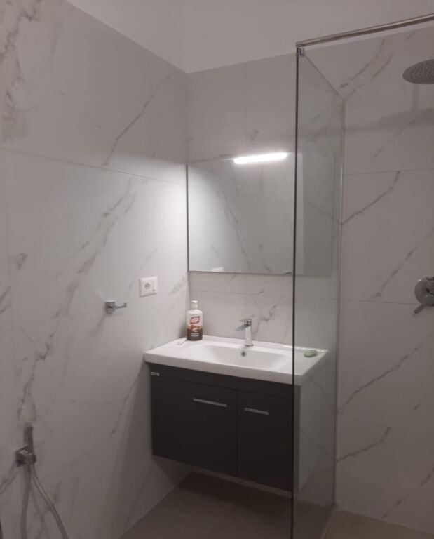 Jepet me qera apartamenti 2+1
