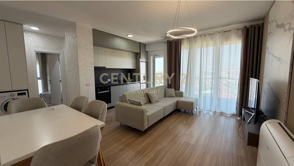 Apartament 2+1+2 per shitje te Fiori Di Bosko