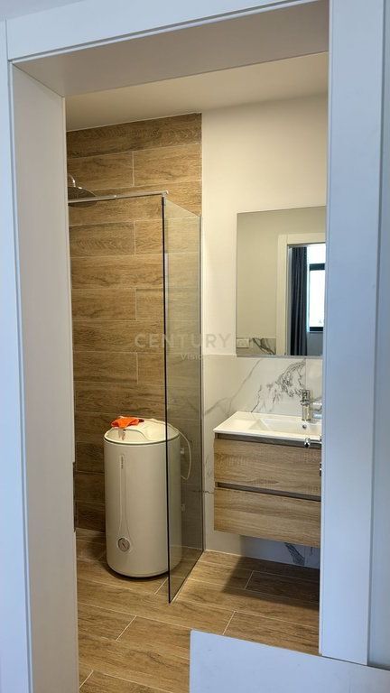 Apartament 2+1+2 për shitje në qendër, Tiranë - 116 m²