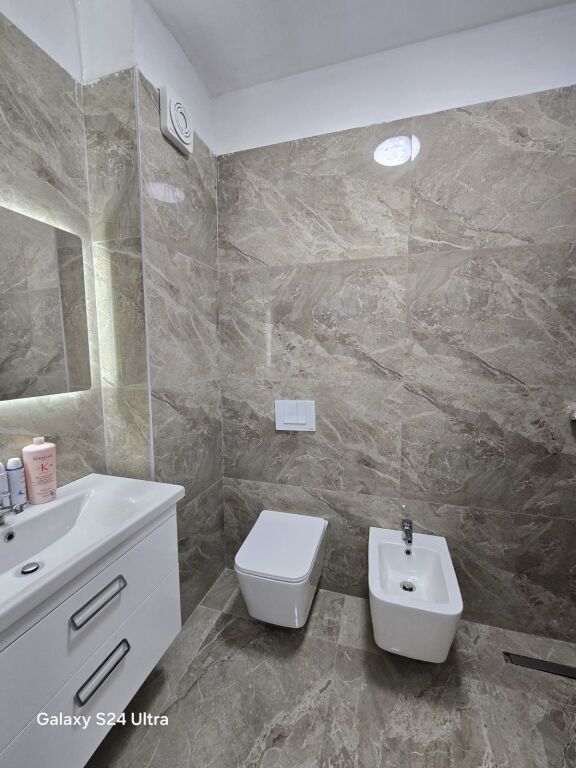 Apartament me qira 1+1 Prane Zoja Kshillit Mire