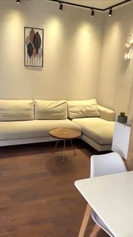 🏢Nella zona di 5 Maj, si affitta un appartamento arredato 1+1 a 42.000 Leke   