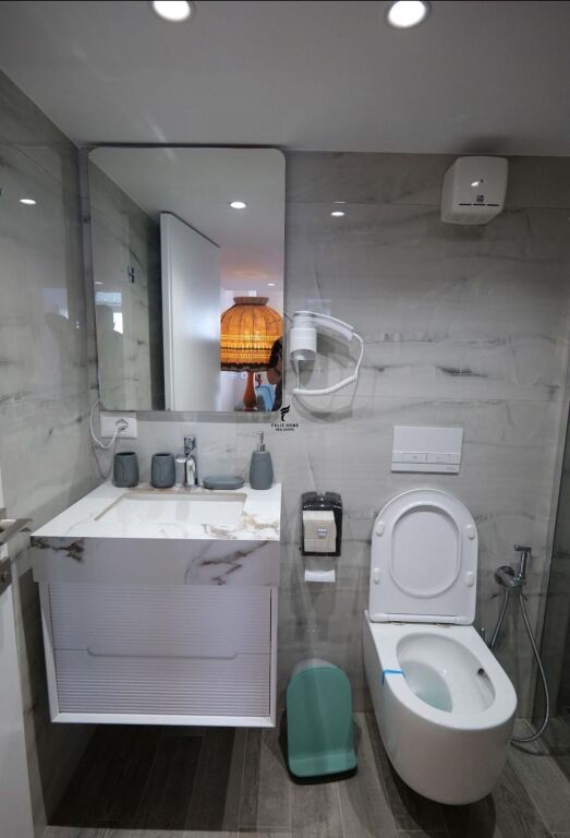 2 APARTAMENTE ME QERA DUPLEX ALI DEMI 120.000 LEKE FH-91307