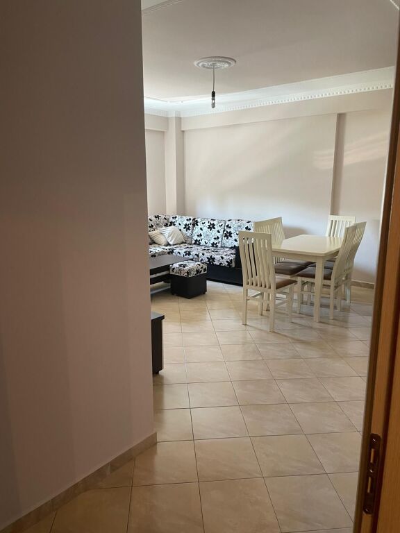 Affittasi appartamento 2+1+2 in Via Jordan Misja, vicino al Complesso Gener 2