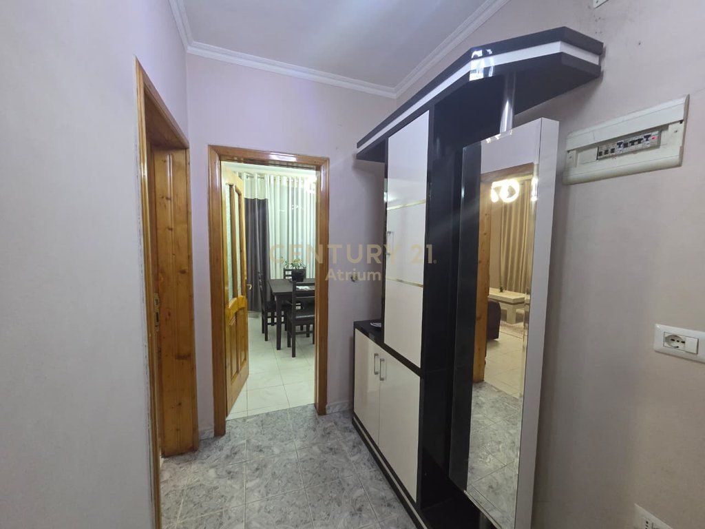 APARTAMENT 1+1+ ANEKS ME QIRA TEK RESTORANT DURRSI!! 650 € /Muaj