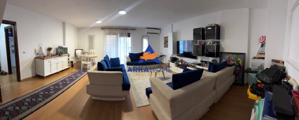 SHITET DUPLEX 3+1+BALLKON+VERANDE "RRUGA DRITAN HOXHA" 24.500.000 LEKE
