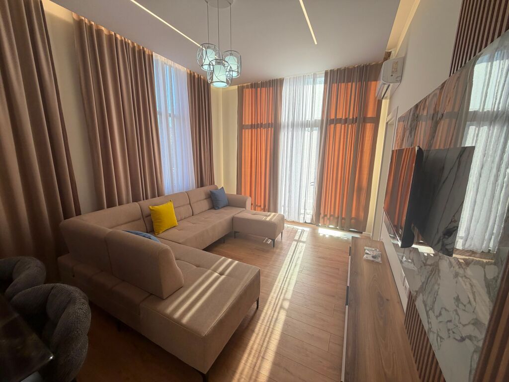 Apartament me qira