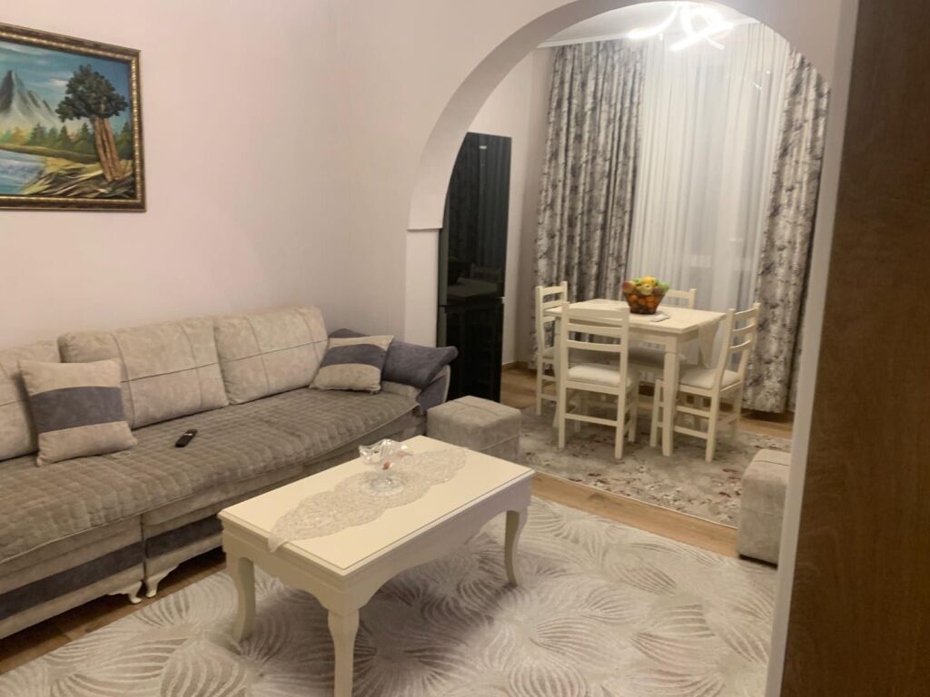 Qera | Vilë 1 + 1 | Rruga e Dibrës | 500 €/muaj