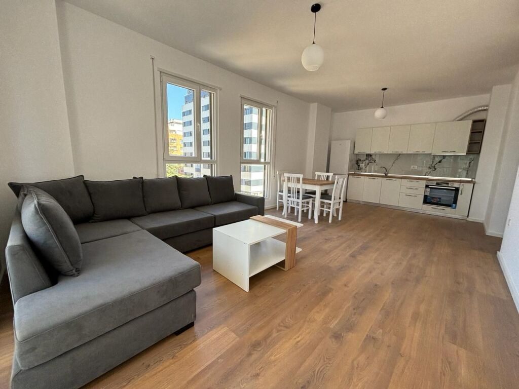 Jepet me qira apartament 2+1