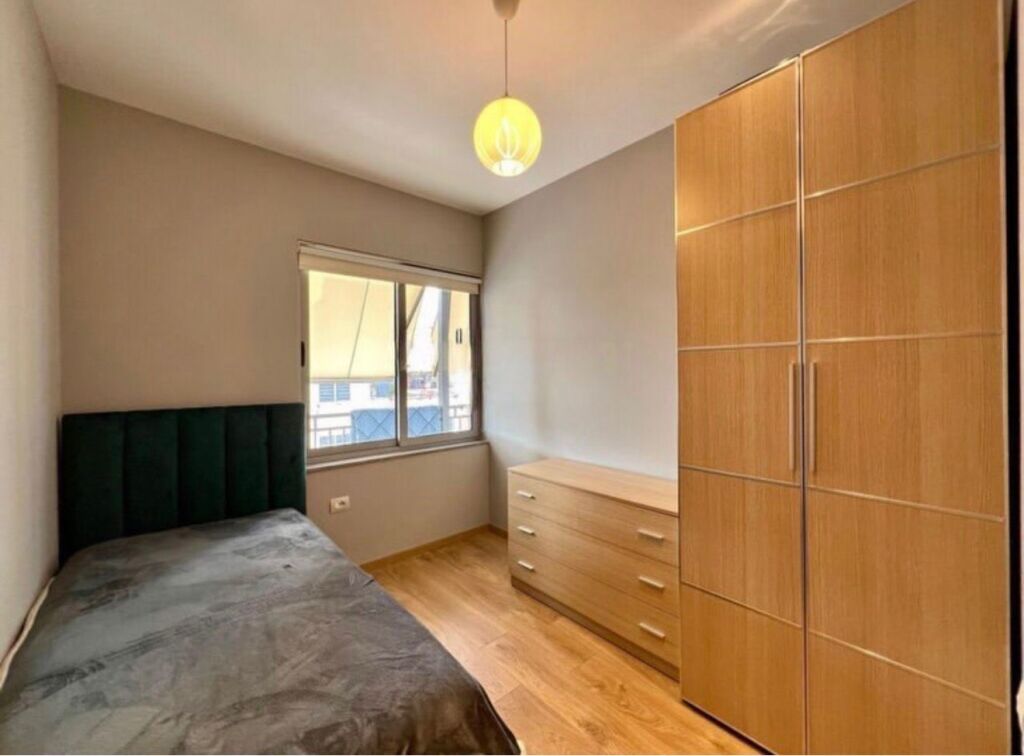 APARTAMENT 2+1 ME QIRA – KOMUNA E PARISIT | PAMJE NGA LIQENI ARTIFICIAL