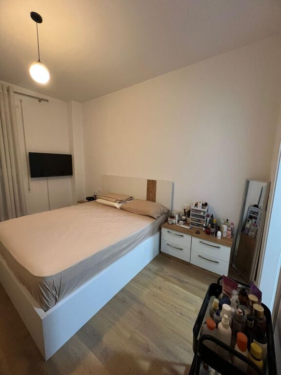 🏡 JEPET ME QIRA – Apartament 2+1 | Don Bosko, Tiranë💰 Qiraja: 90,000 Lekë/Muaj