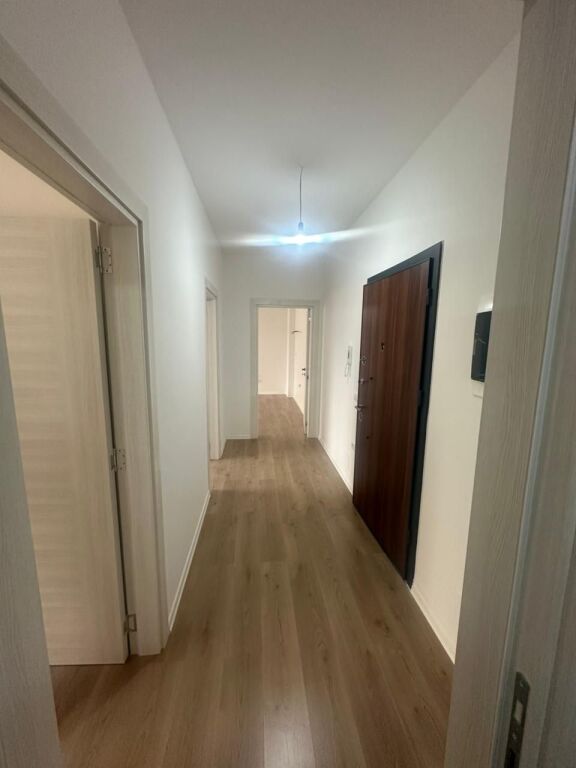 Shitet apartament 2+1 ne Paskuqan