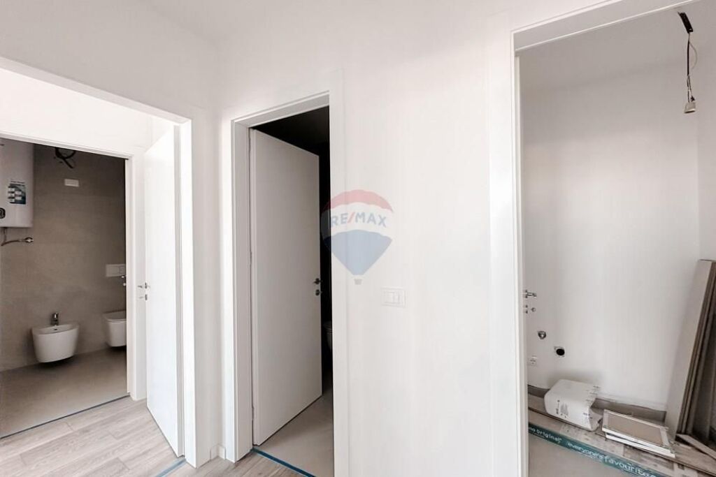 Office for rent- Lake View