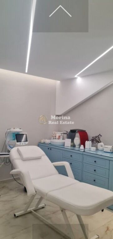 Qera | Ambjent Biznesi | Rruga Fortuzi | 1700 €/muaj