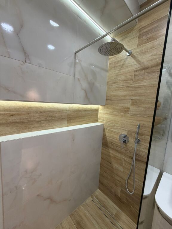 For rent 1+1 Komuna e Parisit 65,000 leke