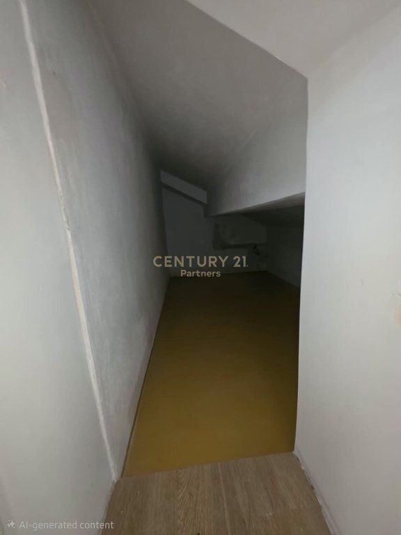 DUPLEX APARTMENT 2+1+2 + PARKING SPACE FOR RENT ABOVE THE OVERPASS OF THE PARSI MUNICIPALITY