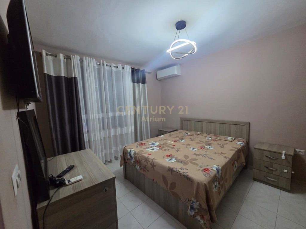 APARTAMENT 1+1+ ANEKS ME QIRA TEK RESTORANT DURRSI!! 650 € /Muaj