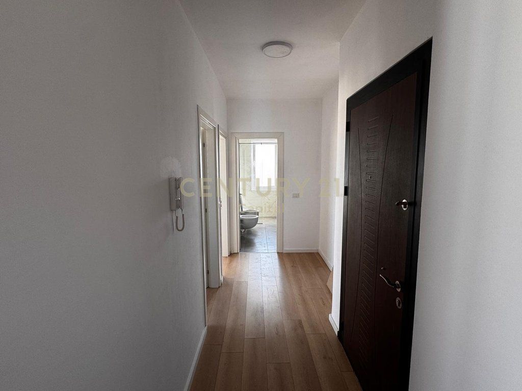 Apartament 2+1 për Qera tek Ish Fusha e Aviacionit, Tiranë 700 € /Muaj 65,000 Lekë /Muaj