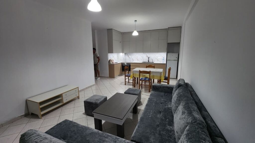🏠 JEPET ME QIRA 2+1 – ASTIR