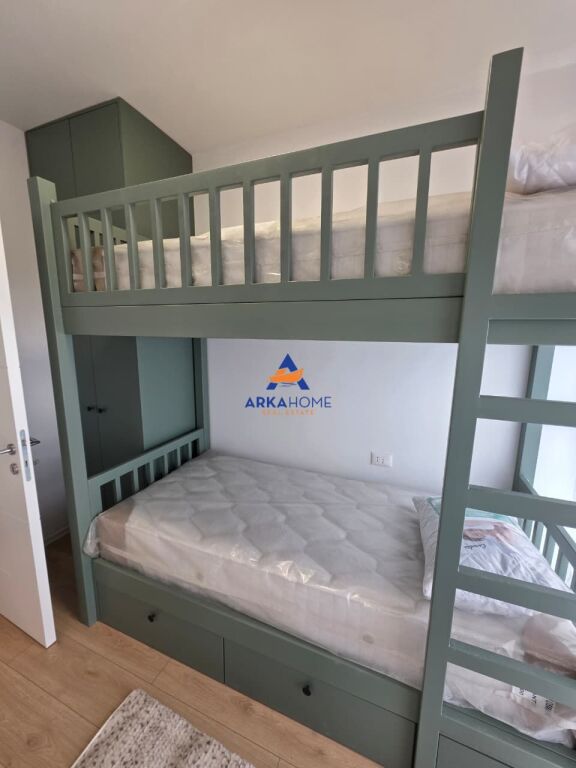 JEPET APARTAMENT ME QIRA 2+1+BALLKON "KOMPLEKSI NDREGJONI, BULEVARDI I RI" 75.000 LEKE