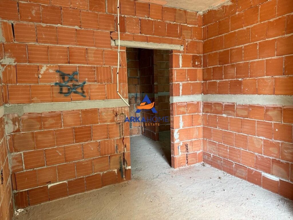 IN VENDITA APPARTAMENTO 1+1+BALCONE "VIA SIRI KODRA" 134.000 EURO