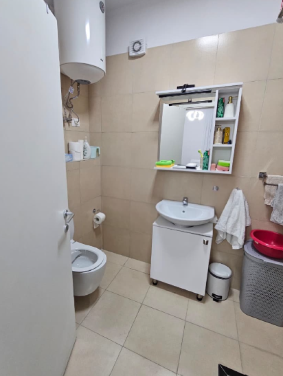 JEPET ME QIRA APARTAMENT 2+1+2 | LIQENI I THATË – MET INVEST