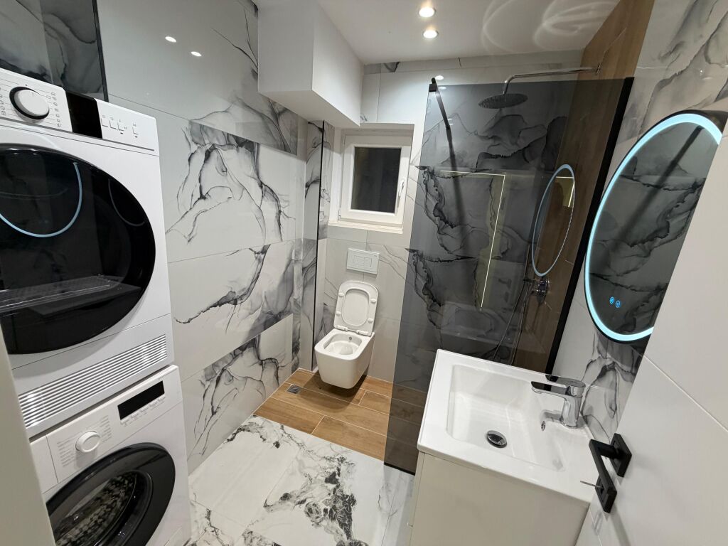 🏡 QERA SUPER Apartament 1+1 📍 Rruga “Kongresi i Manastirit”, Prane Spitalit Te Pediatrise ✨