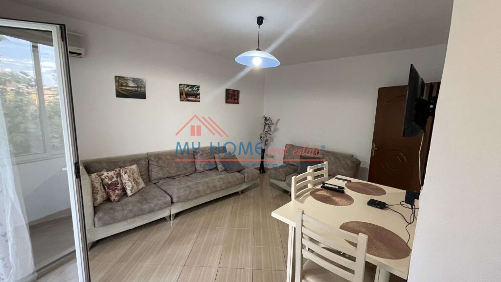 Apartament 1+1 me qera tek 21 Dhjetori ne Tirane