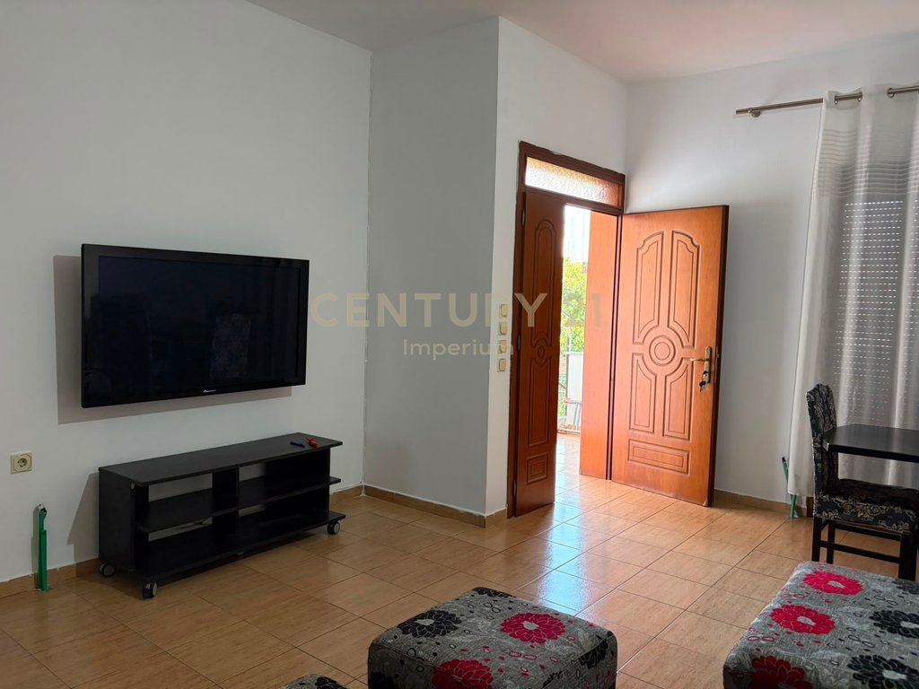 Apartament 2+1+ballkon me qira – Ish Dogana!
