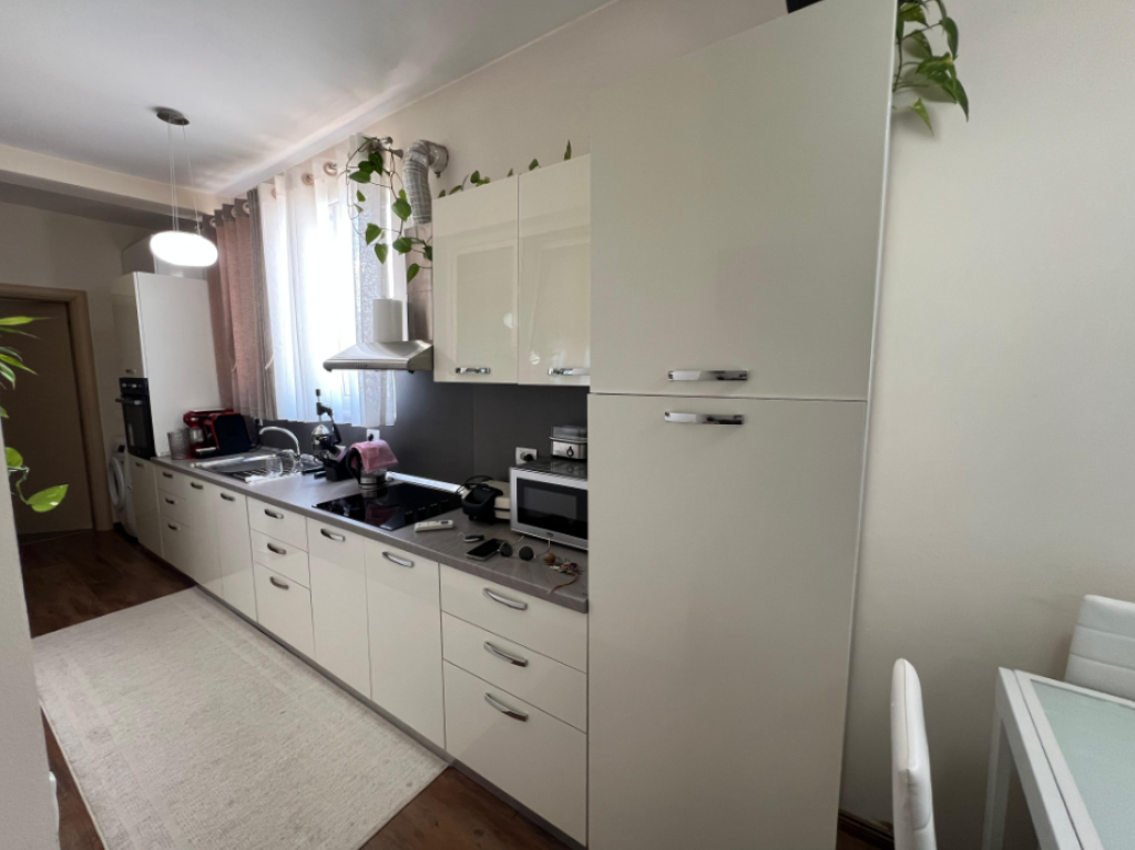 Jepet me Qira Apartament 2+1 – Rruga 5 Maji