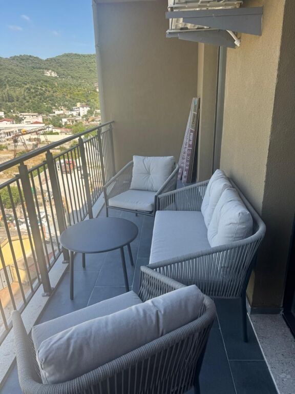 Apartament me qira