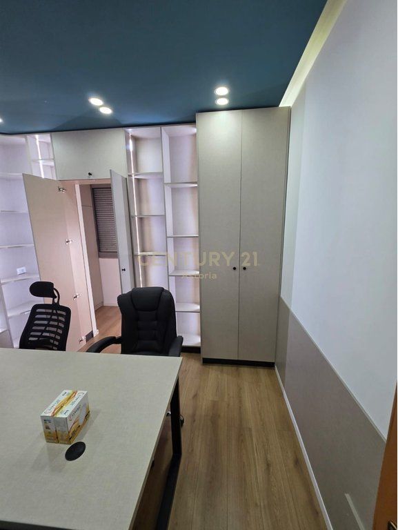 JEPET ME QIRA APARTAMENT 1+1 PËR ZYRA PRANË DELIJORGJIT