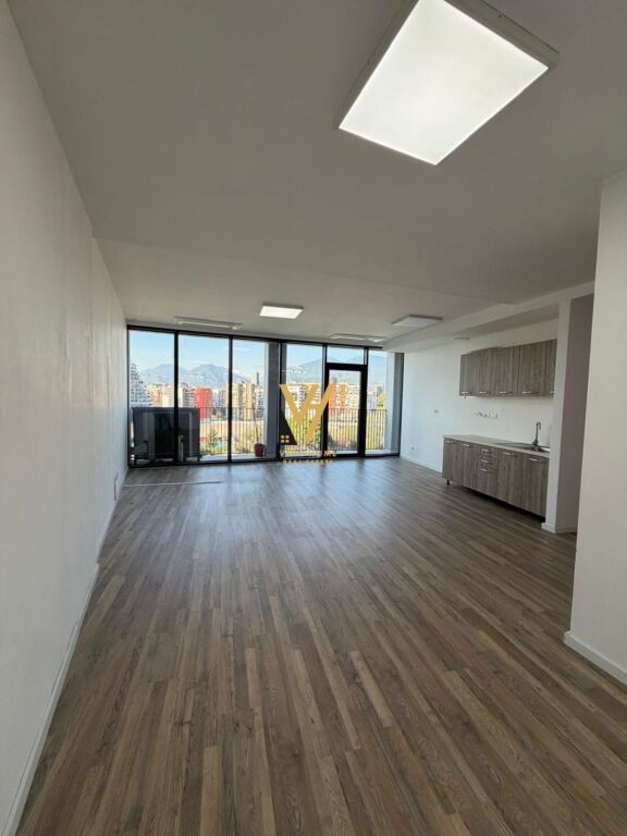 UFFICIO 130 M2 IN AFFITTO PRESSO LAKEVIEW RESIDENCE 1.700 EURO