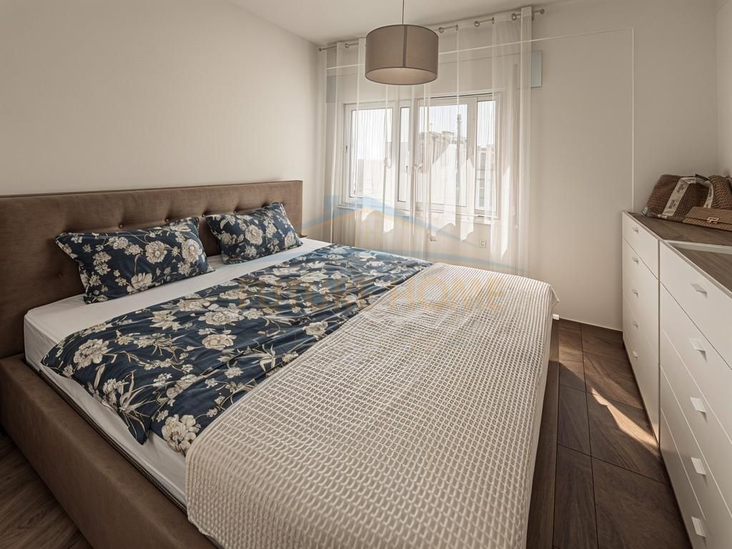 SHITET APARTAMENT 3+1 TEK PERLA RESORT GJIRI LALEZIT