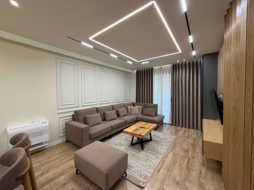 Apartment 2+1+Parking for rent at Liqeni i Thate.