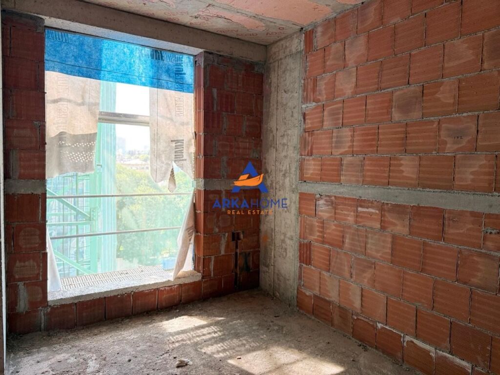 IN VENDITA APPARTAMENTO 1+1+BALCONE "VIA SIRI KODRA" 134.000 EURO