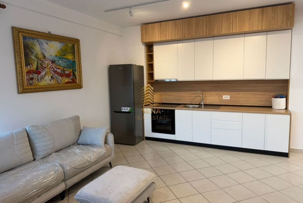 Rent, Apartment 2+1+balcony, Astir, 70,000 Leke/month