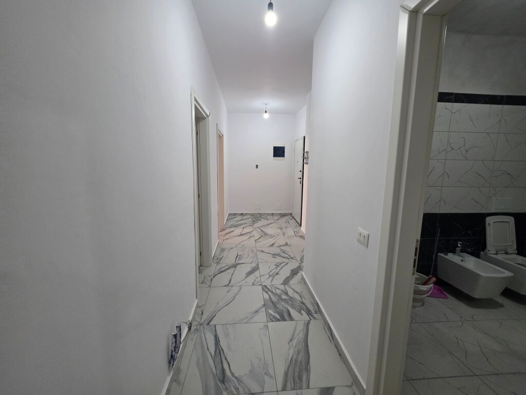 🏡 Apartment 2+1 for rent  📍 Grand Gallery, Yzberish  💵 Price: 50,000 Lek/Month