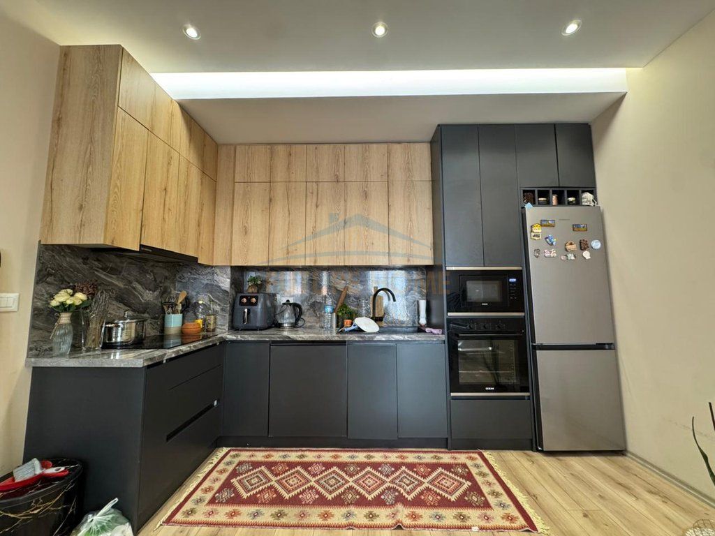 Shitet, Apartament 2+1+2, Rezidenca Avid, Jordan Misja, Tirane.