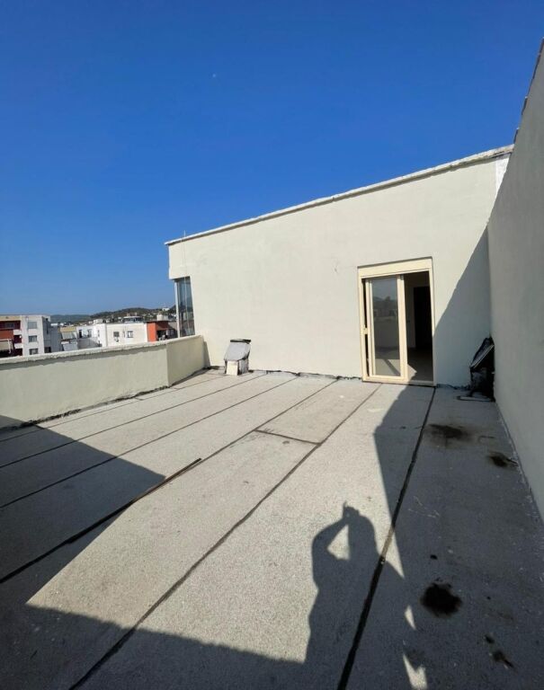 🏷️ OKAZION‼️ ULJE ÇMIMI‼️ | SHITET APARTAMENT 2+1 ME VERANDË – ASTIR