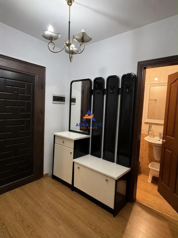 SHITET DUPLEX 3+1+BALLKON+VERANDE "RRUGA DRITAN HOXHA" 24.500.000 LEKE