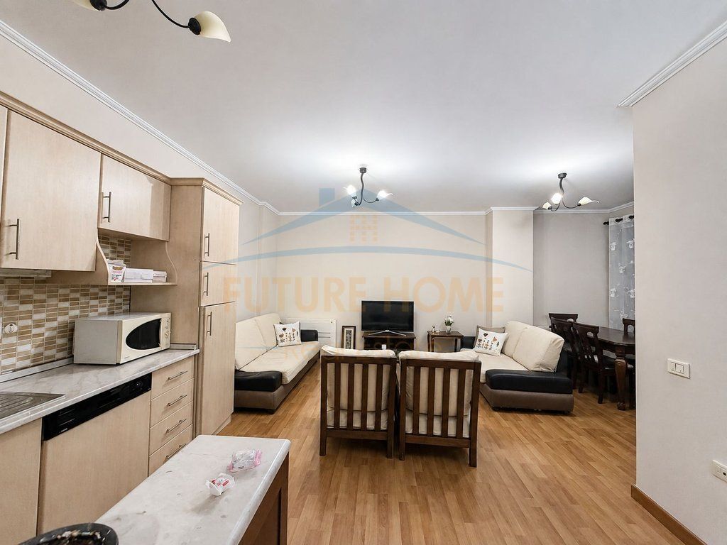 Affitto, Appartamento 2+1, Via Barrikadave, Tirana