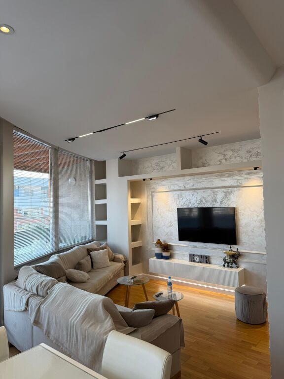 Apartament luksoz 2+1+2 me qira në Astir