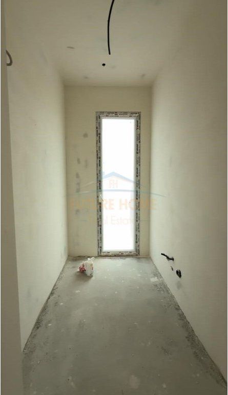 Shitet, Apartament 3+1+2, Yzberisht, Tiranë.