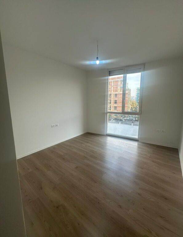 Shitet apartament 2+1 ne Paskuqan