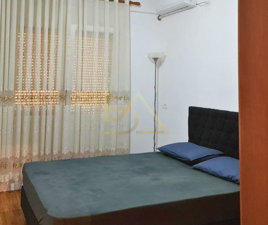 AFFITTASI APPARTAMENTO 1+1 – SPIAGGIA, DURRËS