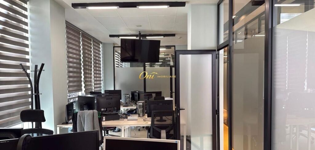 QENDER, AMBIENET ZYRE PER QERA